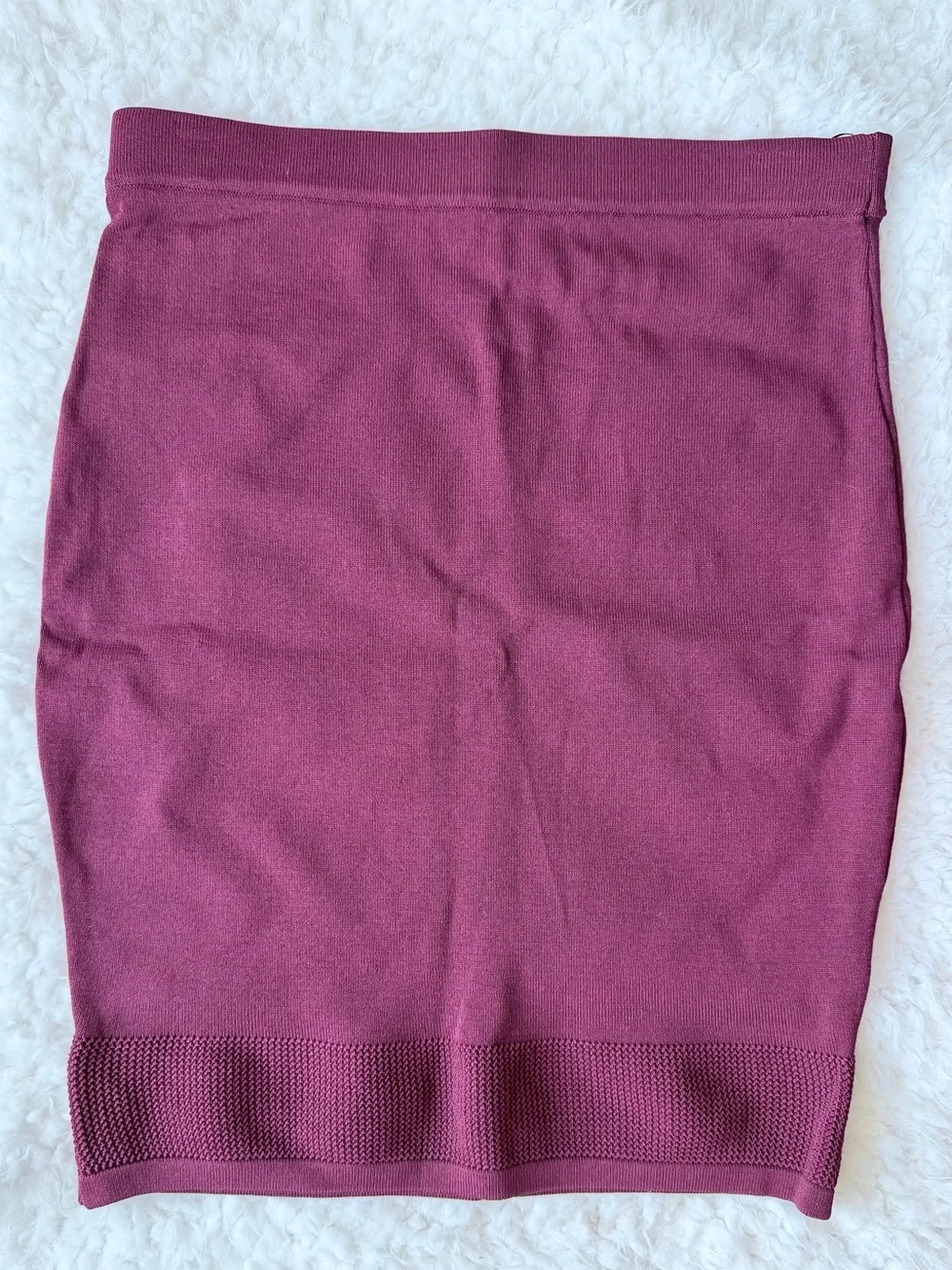Romeo & Juliet Couture Plum Pencil Skirt - Picture 2 of 7